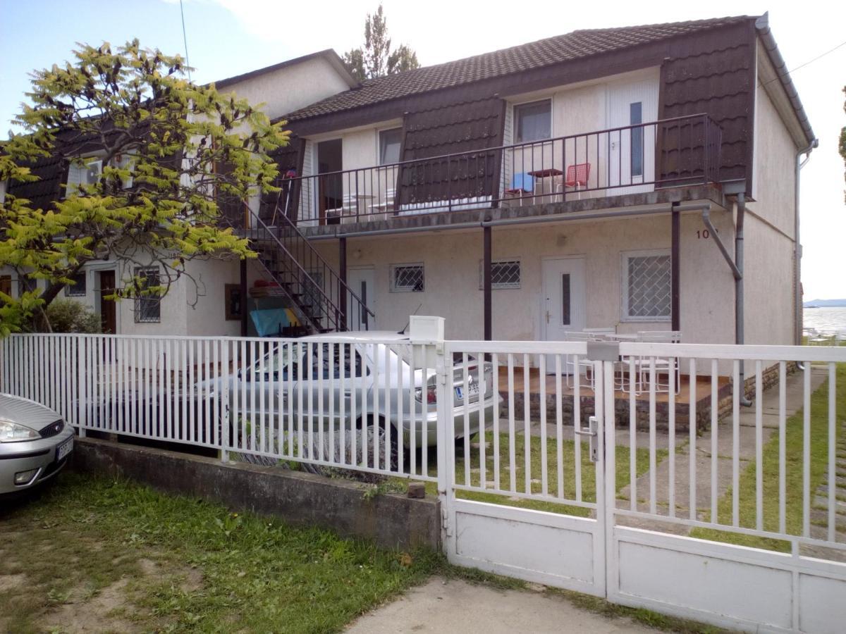 Vizparti Apartmanok Сантод Экстерьер фото